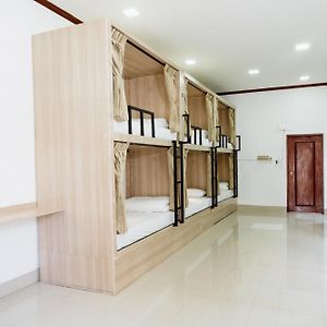 Dormitory Room Mixed
