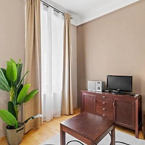 Augarten Suites I 5 Min To Metro I 10 Min To City
