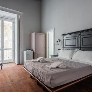 Appartement Luxe à 4 Chambres à Coucher