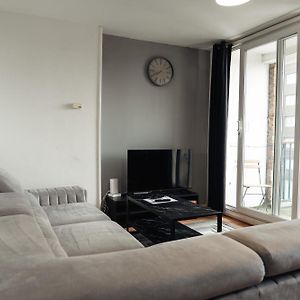 Appartement à 2 Chambres à Coucher