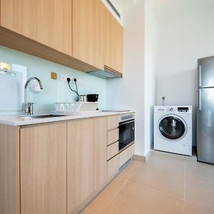 Appartement à 2 Chambres à Coucher