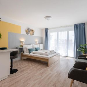 River Sunshine Apartment