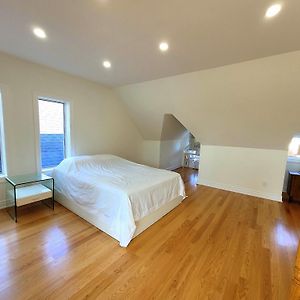 Private Bathroom Triple Room