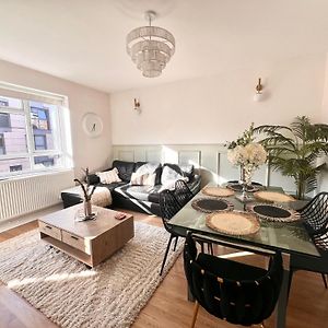 Appartement à 3 Chambres à Coucher