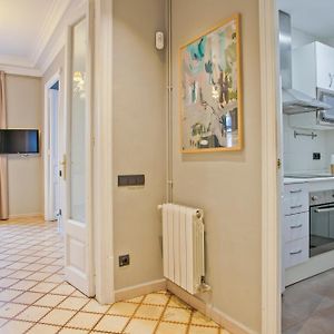 Appartement à 3 Chambres à Coucher