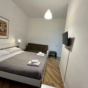 Deluxe  Private Bathroom Queen Room
