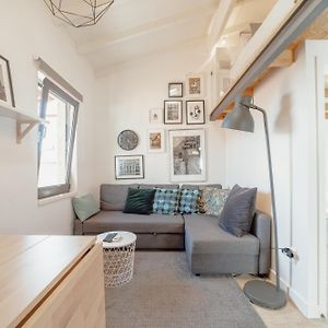 Mezzanine Stylish Apartments By Vacationy