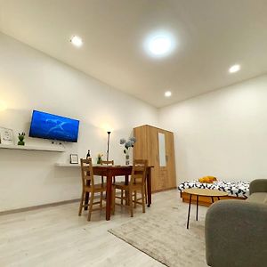 Central Private Apartment-7Pax