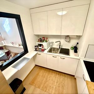 Monaco, Elegant & Quiet Renovated Apartment, In Fontvieille District, With Terrace & Pool, 15Min Walk To Port Hercule