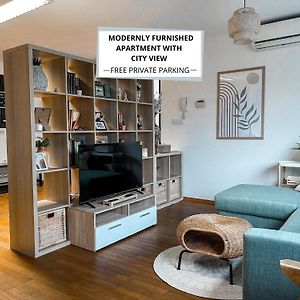 Spacious Cozy Apartment