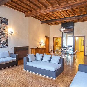 Appartement à 3 Chambres à Coucher