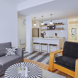 Ch-Apartments, Downtown