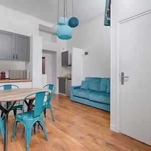 Appartement à 2 Chambres à Coucher