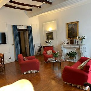 Appartement à 3 Chambres à Coucher