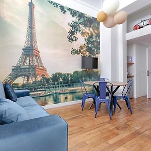 Appartement à 2 Chambres à Coucher