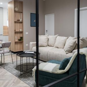 Appartement à 2 Chambres à Coucher