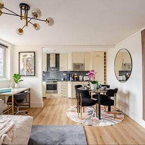 Appartement à 2 Chambres à Coucher