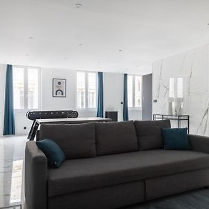 Appartement de Luxe à 1 Chambre à Coucher
