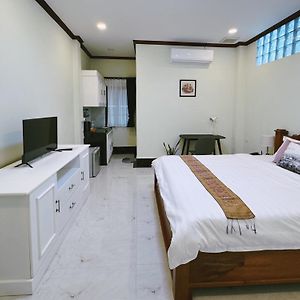 Chambre Standarde Lit Queen-Size