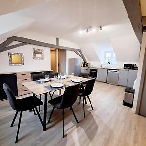 Appartement à 2 Chambres à Coucher
