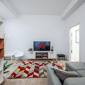 Appartement à 2 Chambres à Coucher