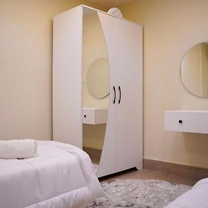 Appartement à 3 Chambres à Coucher