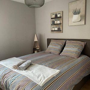 Appartement à 2 Chambres à Coucher