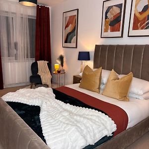 Appartement à 2 Chambres à Coucher