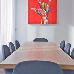 Appartement Suite à 3 Chambres à Coucher
