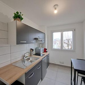 Appartement à 2 Chambres à Coucher