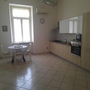 Appartement à 3 Chambres à Coucher