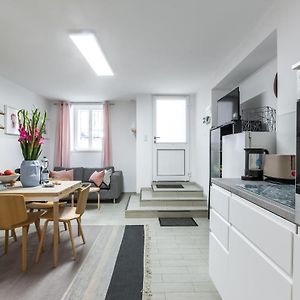 Appartement à 2 Chambres à Coucher