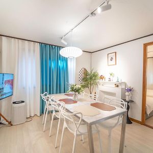 Appartement à 3 Chambres à Coucher