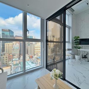 Appartement à 2 Chambres à Coucher