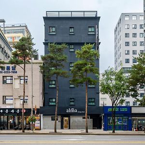 Alma Hotel