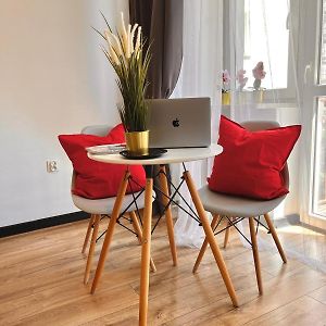 Best 1 Room Condo In Warszawa Center