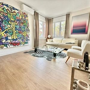 Appartement à 2 Chambres à Coucher
