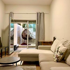 Modern Family-Size Condo With Private Veranda-5Min To The Lake