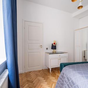 Old Town 1-Bedroom Apartment