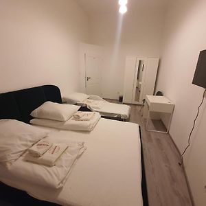 Apart Comfort