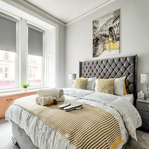 Appartement à 2 Chambres à Coucher
