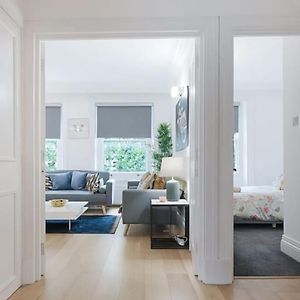 Appartement à 2 Chambres à Coucher
