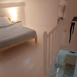 Camoes House