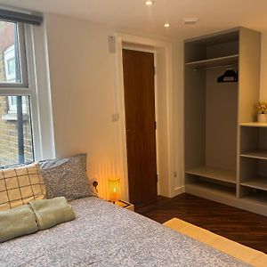 Spacious Battersea Rooms And Apartments