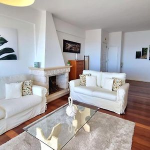 Appartement à 3 Chambres à Coucher