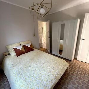 T2 En Rez-De-Villa - Stationnement Gratuit