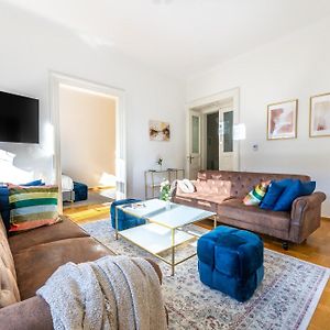 Charming 2Bedroom Old Town Apartment