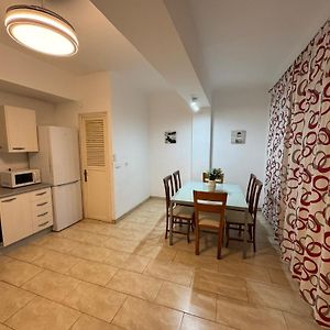 Cesar Apartment
