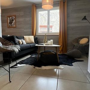 Appartement à 2 Chambres à Coucher