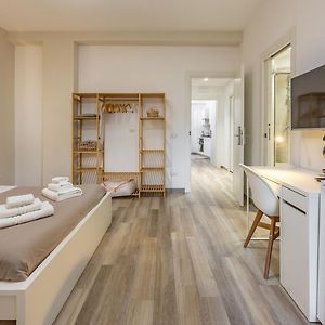 Private Bathroom King Room